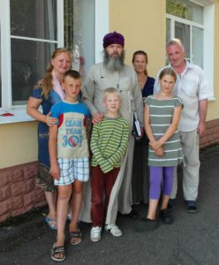 Моя семья с епископом Друцким Петром (Карпусюком)